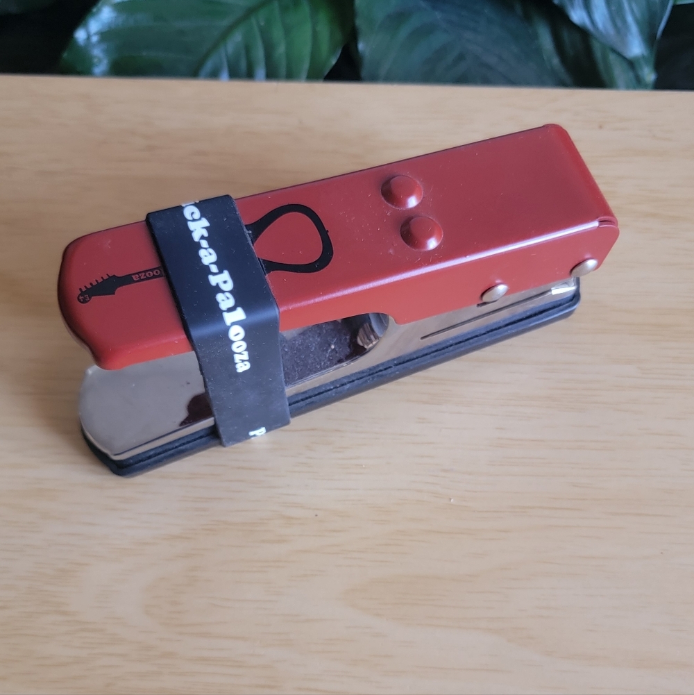 PICK- A- PALOOZA Diy Guitar Pic Punch Maker